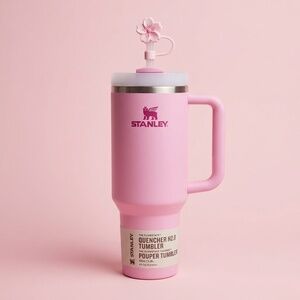 NWT Viral Pink Peony Stanley 40 oz w/ Flower Straw Cover